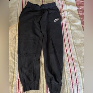 Nike Sweatpants/Youth Large